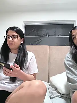 Annarhode online show from May 14, 6:37 pm