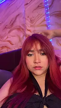 Snapshot of SweetLittleRed chatting on April 20, 3:15 pm SweetLittleRed online show from April 20, 3:15 pm
