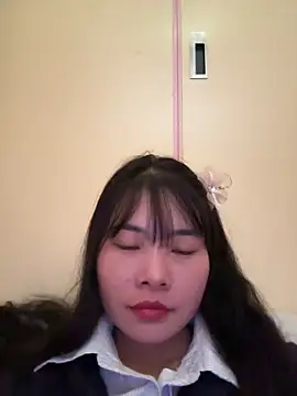 Naked-xx online show from May 11, 3:34 am