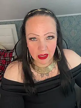 Snapshot of Noraya_ink chatting on May 31, 8:32 am Noraya ink online show from May 31, 8:32 am