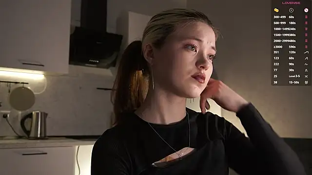 ShyAkemis online show from April 29, 5:06 pm