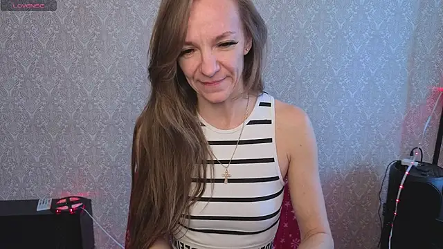 jesica mooonn online show from March 27, 8:20 am