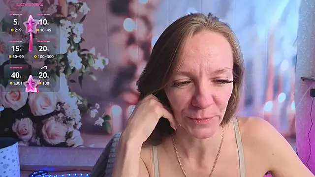 Snapshot of jesica_mooonn chatting on April 5, 4:31 am jesica mooonn online show from April 5, 4:31 am