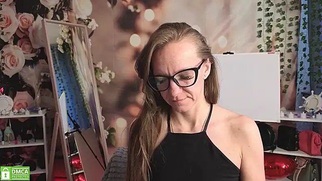 Snapshot of jesica_mooonn chatting on April 18, 2:04 am jesica mooonn online show from April 18, 2:04 am