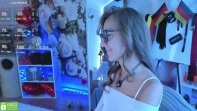 Snapshot of jesica_mooonn chatting on June 27, 4:17 am jesica mooonn online show from June 27, 4:17 am
