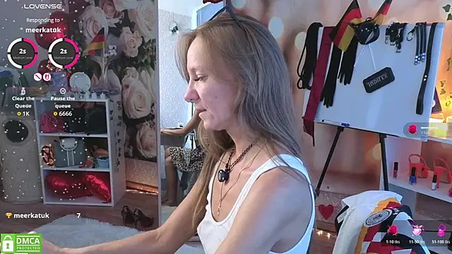 Snapshot of jesica_mooonn chatting on July 6, 5:26 am jesica mooonn online show from July 6, 5:26 am