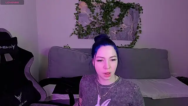 Snapshot of honey_cherrry chatting on June 2, 1:40 am honey cherrry online show from June 2, 1:40 am
