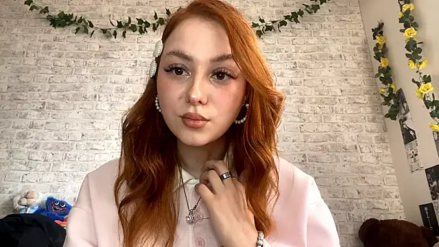 Snapshot of DramaDollX chatting on March 28, 8:58 am DramaDollX online show from March 28, 8:58 am