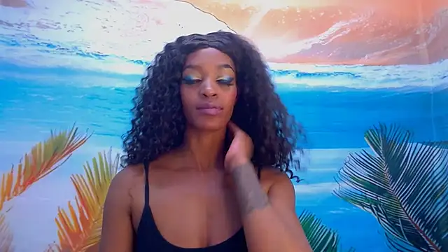 Snapshot of SweetSinAura chatting on June 3, 9:42 pm SweetSinAura online show from June 3, 9:42 pm