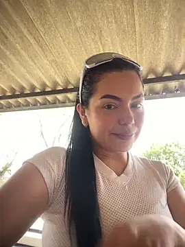 Snapshot of Cami_olarte chatting on June 14, 3:03 pm Cami olarte online show from June 14, 3:03 pm