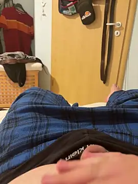 germanboy3 online show from June 10, 6:40 pm