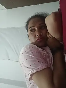 Snapshot of Raanieoy012 chatting on July 7, 4:11 pm Raanieoy012 online show from July 7, 4:11 pm