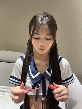 Snapshot of anan_baby chatting on June 5, 1:01 am anan baby online show from June 5, 1:01 am