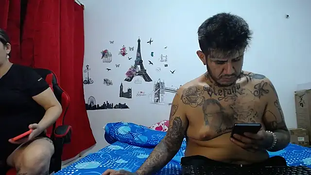 Snapshot of allison_maxtattoo_ chatting on May 6, 2:19 am allison maxtattoo online show from May 6, 2:19 am