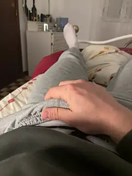 oliveira002 online show from March 26, 7:30 pm