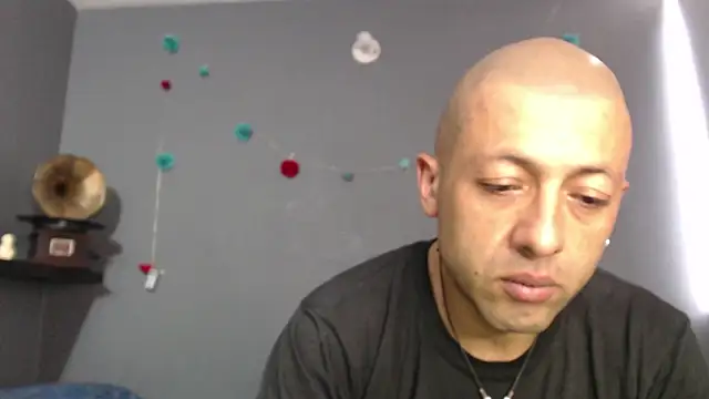 Snapshot of _bonnie_and_clyde chatting on June 30, 7:37 pm bonnie and clyde online show from June 30, 7:37 pm
