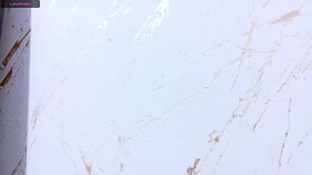 Snapshot of alexa_muz chatting on April 9, 11:48 am alexa muz online show from April 9, 11:48 am