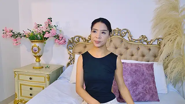 Snapshot of Sandy_Becker chatting on July 14, 10:43 am Sandy Becker online show from July 14, 10:43 am