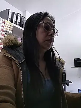 Snapshot of Violeta--7 chatting on June 24, 1:43 pm Violeta--7 online show from June 24, 1:43 pm