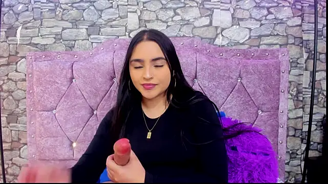 sweet  cherry1 online show from May 12, 7:00 pm