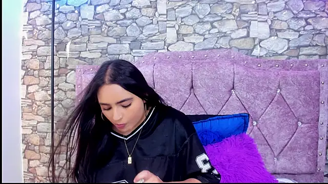 Snapshot of sweet__cherry1 chatting on May 26, 6:59 pm sweet cherry1 online show from May 26, 6:59 pm