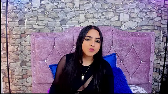Snapshot of sweet__cherry1 chatting on June 4, 7:09 pm sweet cherry1 online show from June 4, 7:09 pm