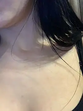 camila beautiful online show from April 28, 5:07 pm