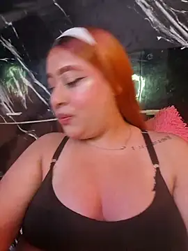Snapshot of venuscopper chatting on July 17, 8:14 pm venuscopper online show from July 17, 8:14 pm