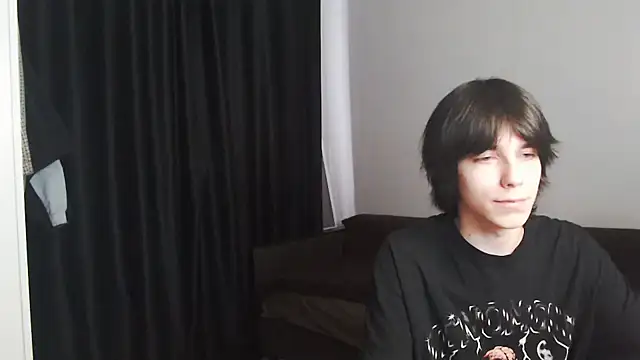 Snapshot of mason_silver chatting on April 11, 7:45 am mason silver online show from April 11, 7:45 am