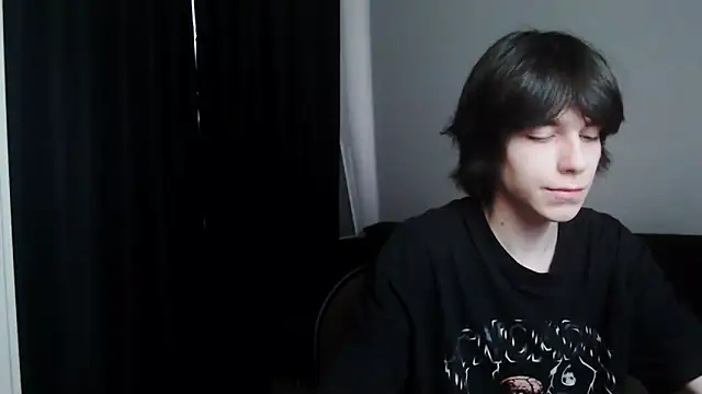 Snapshot of mason_silver chatting on April 12, 7:24 am mason silver online show from April 12, 7:24 am