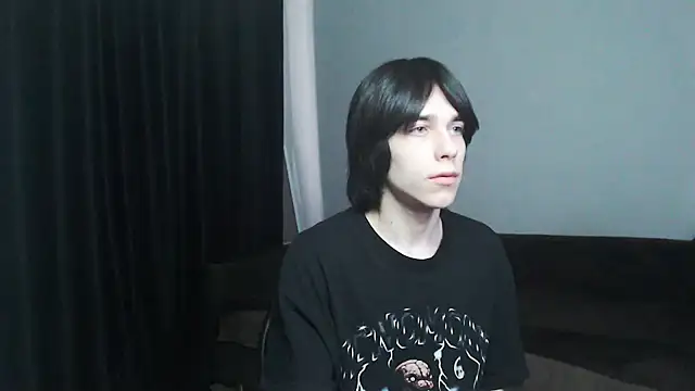Snapshot of mason_silver chatting on April 13, 8:09 am mason silver online show from April 13, 8:09 am