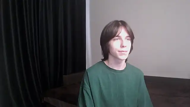 Snapshot of mason_silver chatting on April 28, 8:52 am mason silver online show from April 28, 8:52 am