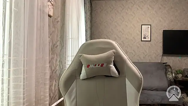 Snapshot of mason_silver chatting on June 21, 9:12 am mason silver online show from June 21, 9:12 am