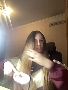 lunaAmore online show from March 28, 4:39 pm