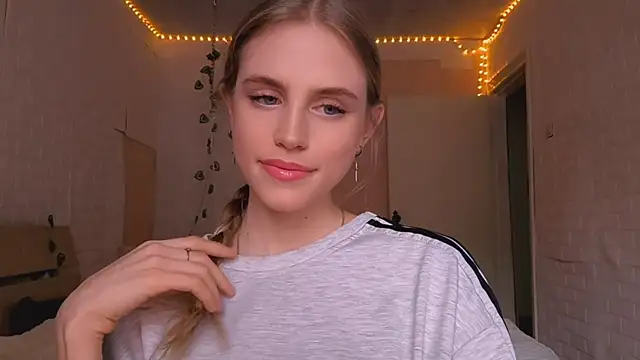 EveCoutch online show from April 1, 12:06 pm