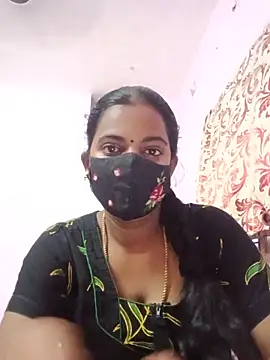 Snapshot of tamilratchasii chatting on June 11, 8:12 am tamilratchasii online show from June 11, 8:12 am