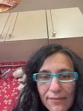 Snapshot of StellaMia263 chatting on April 13, 4:40 am StellaMia263 online show from April 13, 4:40 am