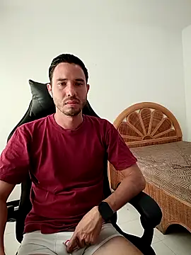 Snapshot of Cowvaquero chatting on March 27, 8:19 pm Cowvaquero online show from March 27, 8:19 pm