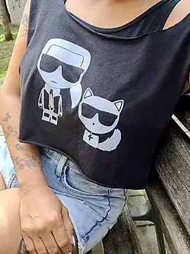 Snapshot of Medusa_Kitty chatting on March 31, 2:39 pm Medusa Kitty online show from March 31, 2:39 pm