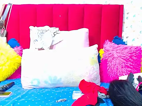 Snapshot of Cherrybootyofjoy86 chatting on June 18, 8:25 am Cherrybootyofjoy86 online show from June 18, 8:25 am