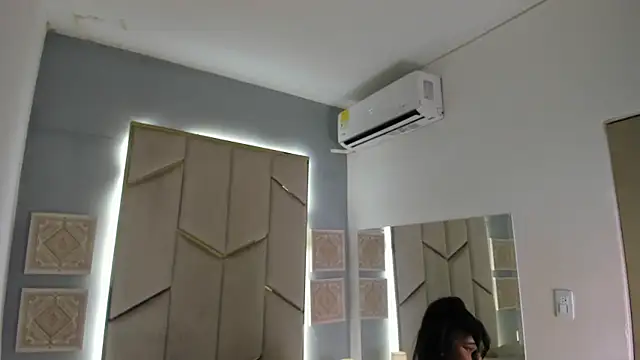 MonicaRogers online show from April 9, 4:34 am