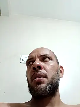 Aecio2029 online show from April 17, 11:30 pm