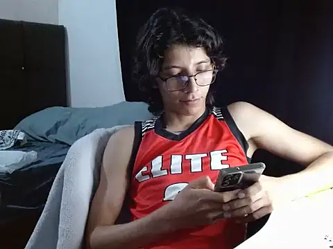 VazacGaming online show from April 21, 2:56 pm