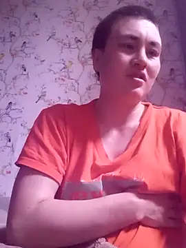 Snapshot of AlyssaAnq chatting on April 26, 5:10 pm AlyssaAnq online show from April 26, 5:10 pm