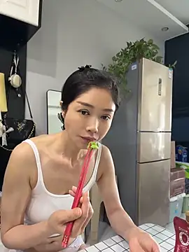 yuanpu0925 online show from June 2, 11:07 pm