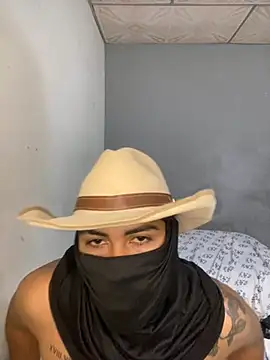 Snapshot of Haddad-9924 chatting on July 16, 12:27 am Haddad-9924 online show from July 16, 12:27 am
