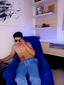 Snapshot of meliodas_888 chatting on April 2, 2:31 am meliodas 888 online show from April 2, 2:31 am