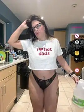 IvyBelleMilf online show from May 12, 9:12 pm