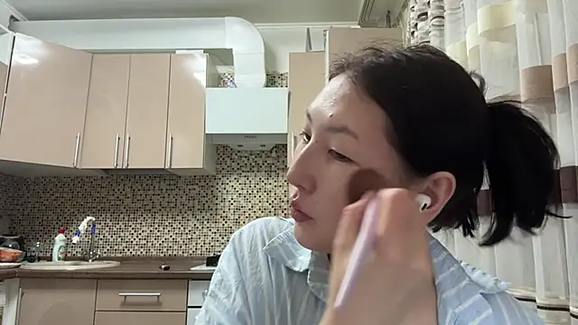 Snapshot of Ameliya_kim chatting on April 14, 9:21 pm Ameliya kim online show from April 14, 9:21 pm