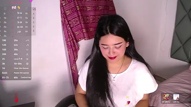 Snapshot of devika_kumar chatting on July 14, 7:19 pm devika kumar online show from July 14, 7:19 pm